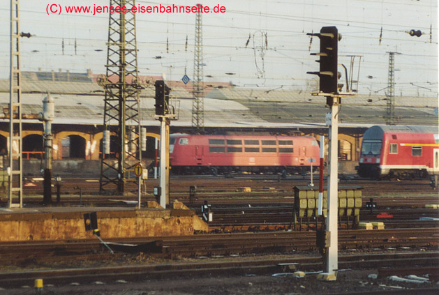 BR 103 im Leipziger Hbf