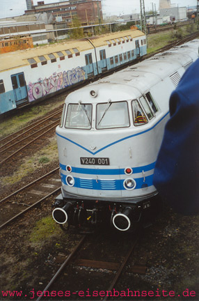 V240